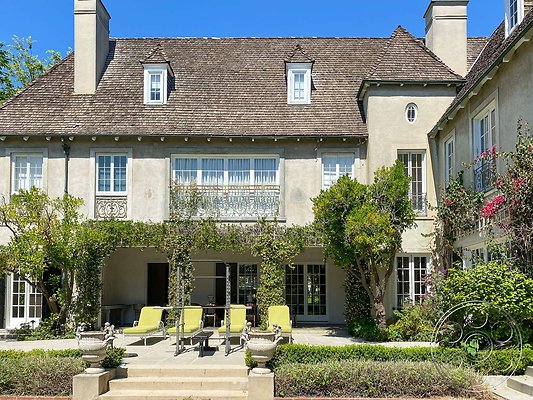 the-french-chateau-11