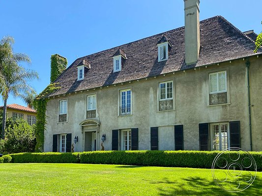 00 the-french-chateau-83