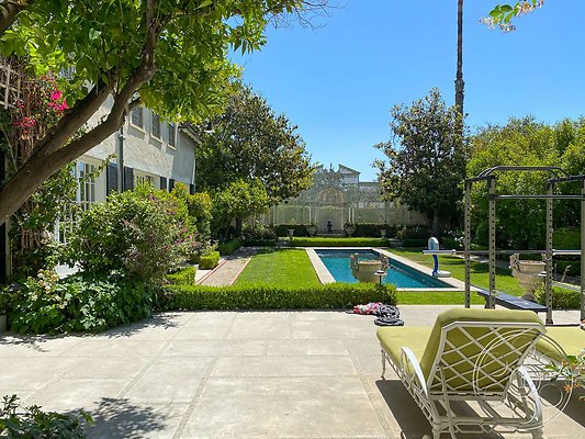 the-french-chateau-23