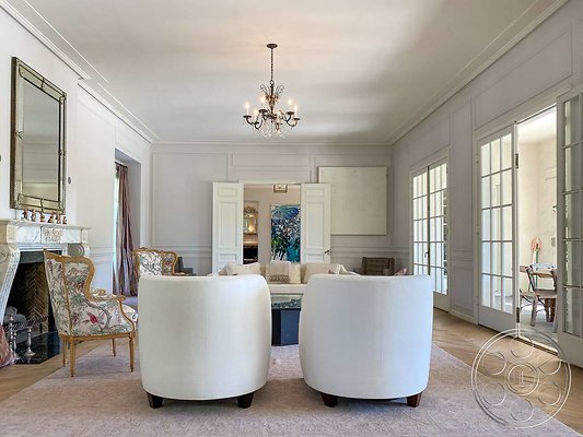 the-french-chateau-38