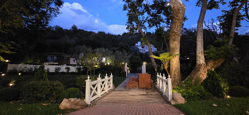 x 5990196736524131834